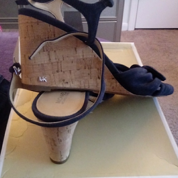 Pippa mid wedge suede - Picture 2 of 3